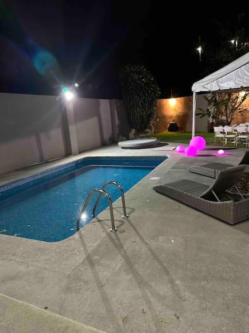 Casa Privada En Villa Bricia เควนาวากา ภายนอก รูปภาพ